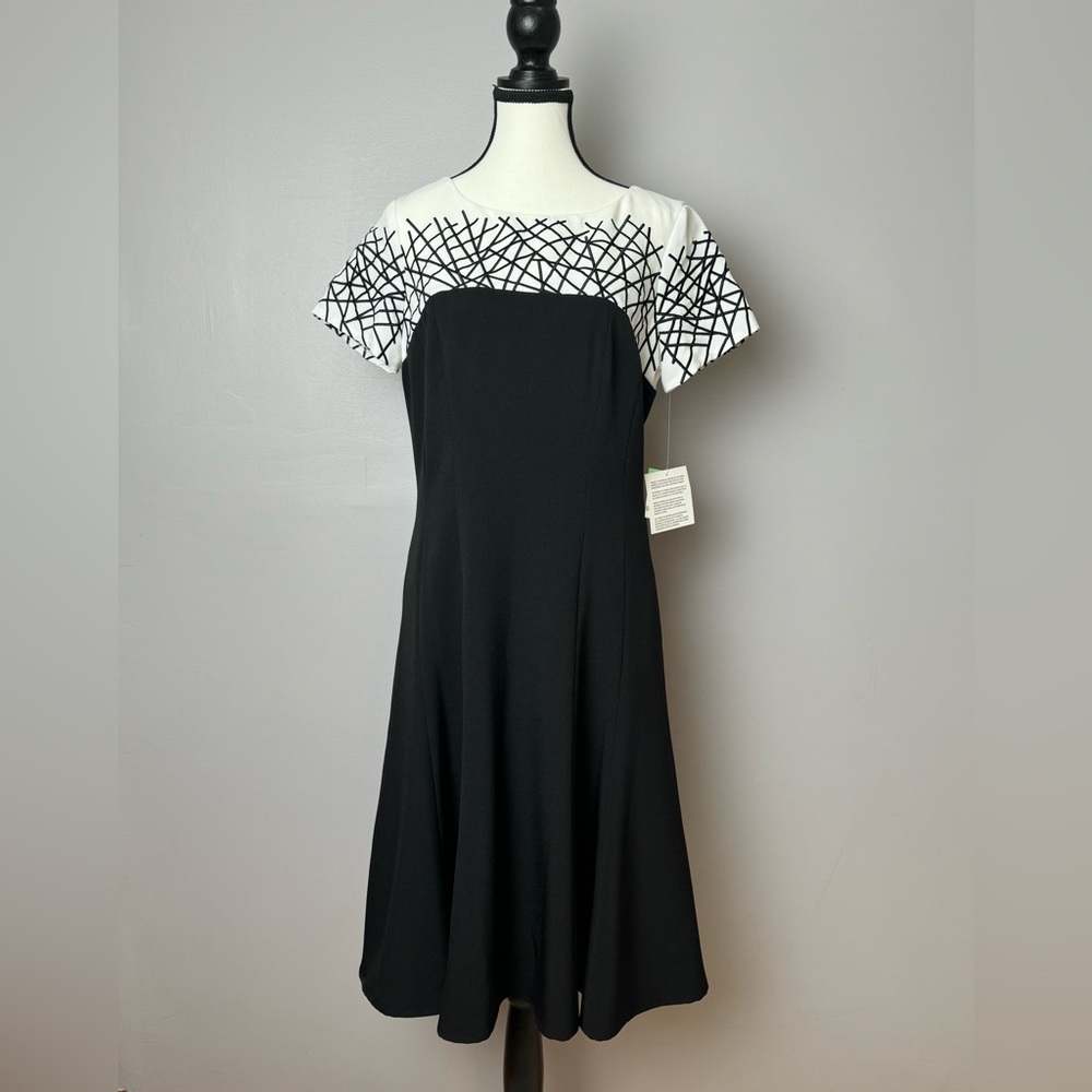 Anne Klein NWT Embroidered Swing Fit Flare knee length cap sleeve dress size 8